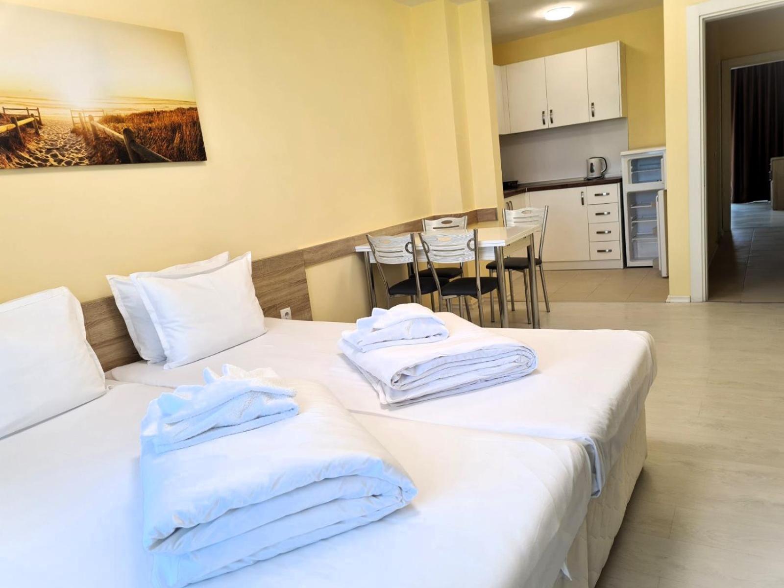 Apart-Hotel Stamopolu Lux С Изглед Към Морето Primorsko Exterior foto