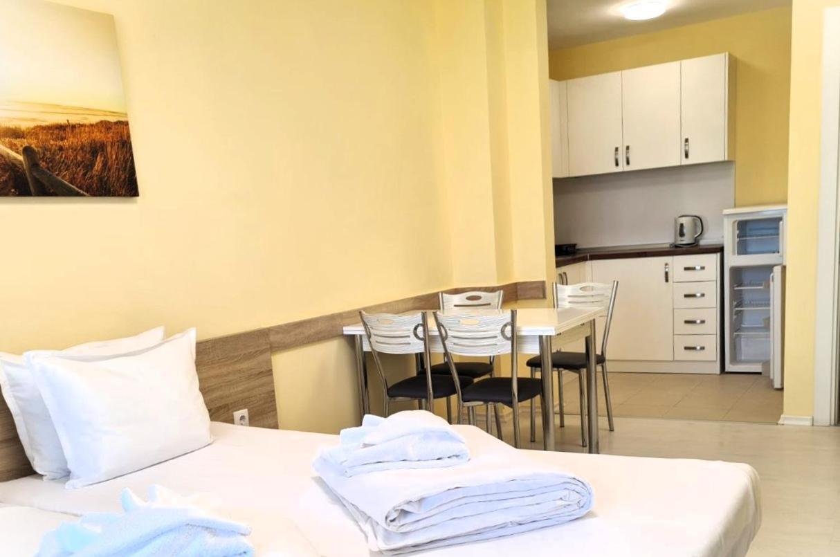 Apart-Hotel Stamopolu Lux С Изглед Към Морето Primorsko Exterior foto