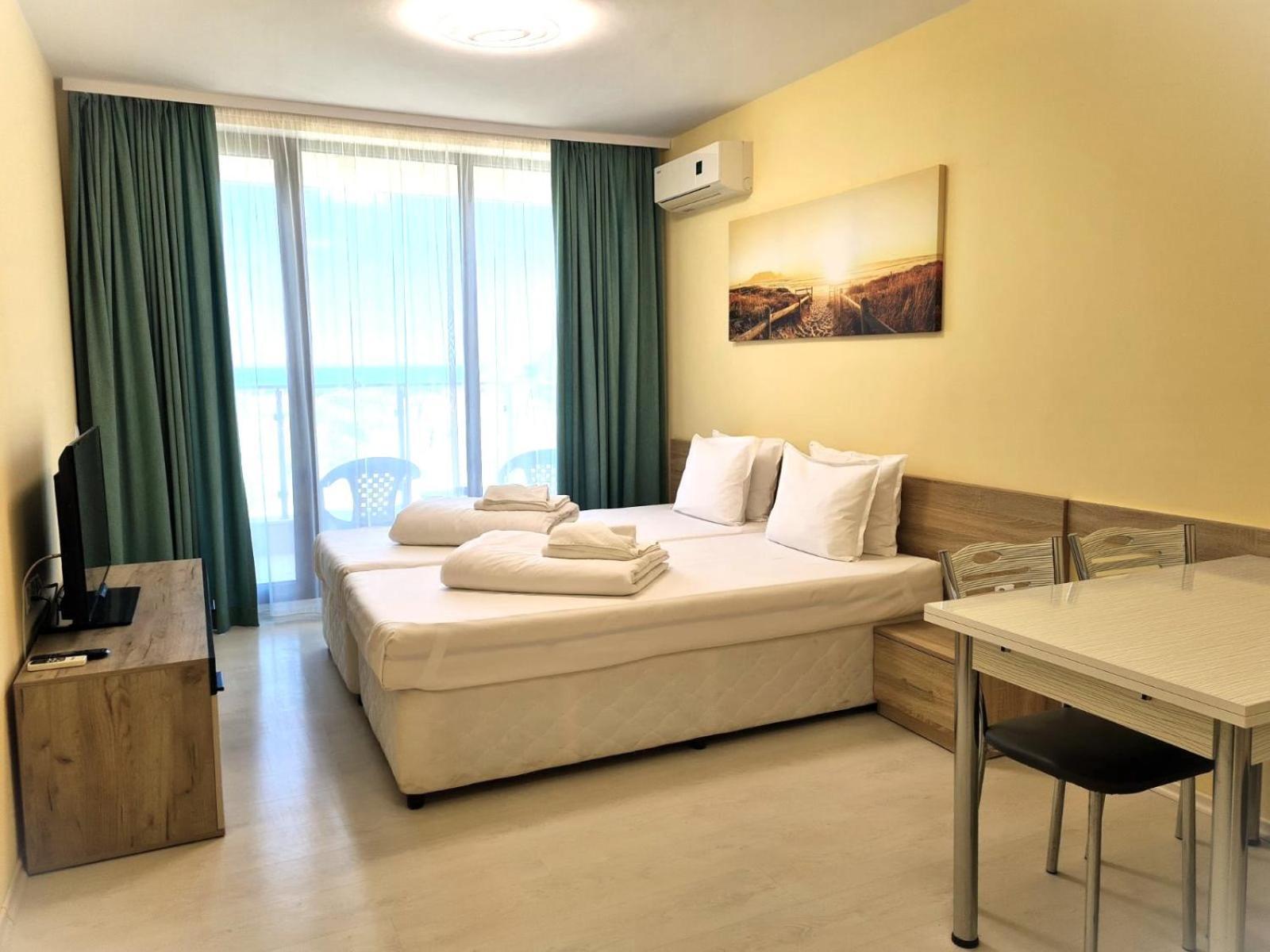 Apart-Hotel Stamopolu Lux С Изглед Към Морето Primorsko Exterior foto